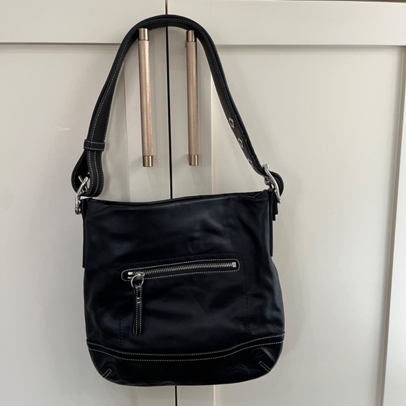 Coach Leather Shoulder or Cross Body Purse Adjustable Strap with Silver Hardware - Picture 3 of 10